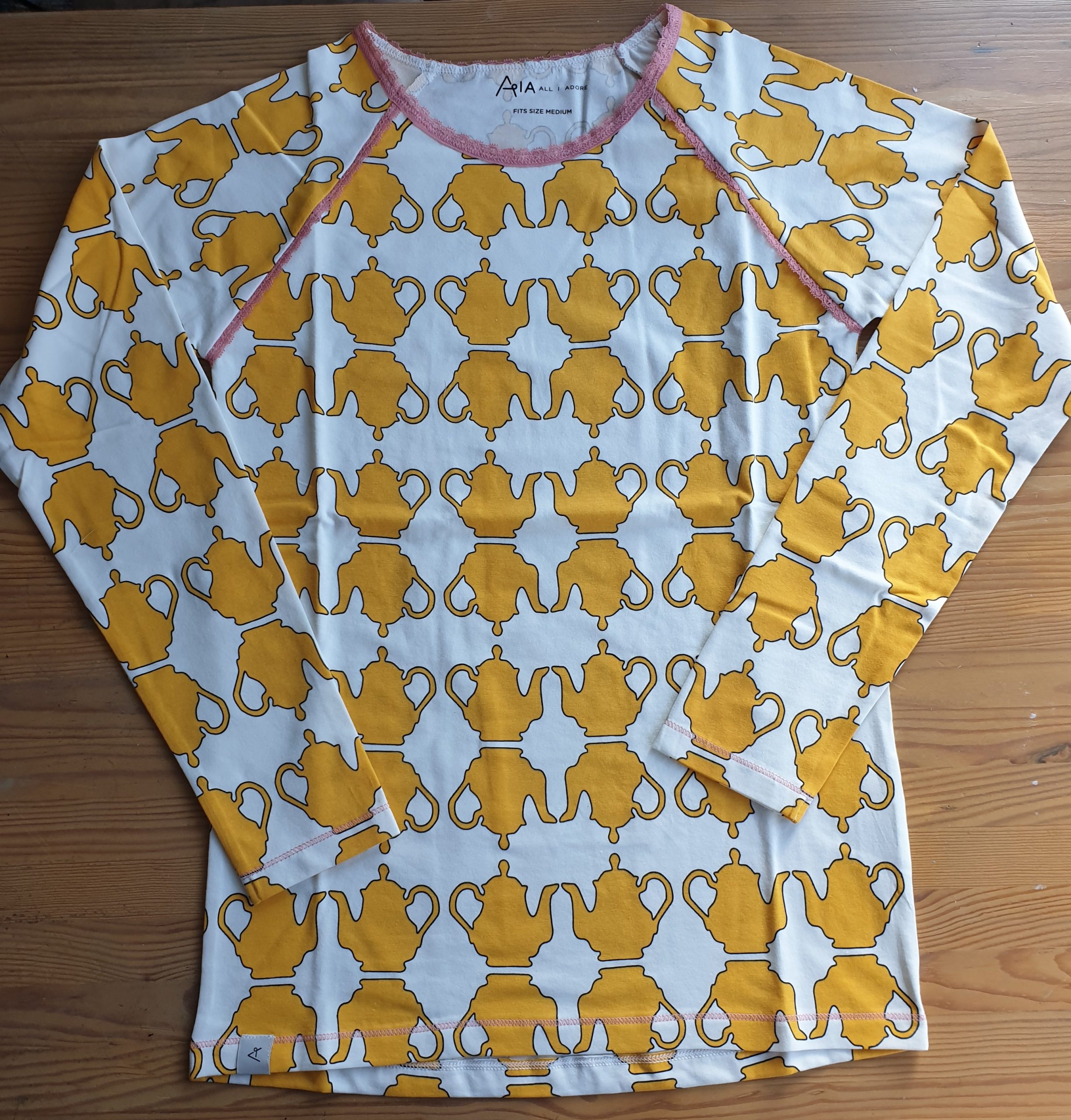 youve-never-seen-alba-patricia-blouse-top-longsleeve-beewax-teapots-mummy-online_0.jpg